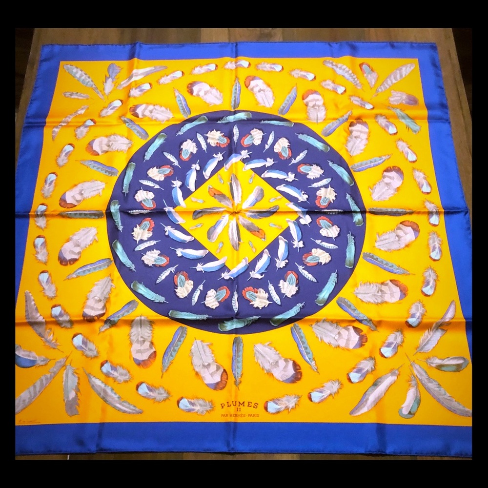 Auth. Hermès Plumes II, 100% silk scarf.  2016